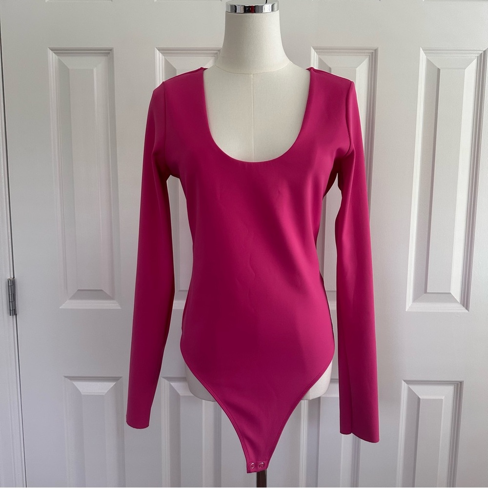 Good American Vibrant Magenta Pink Long Sleeve Scuba Neck Soft Bodysuit Size L